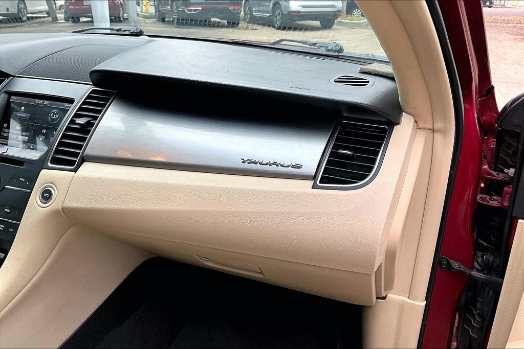 2015 Ford Taurus SEL