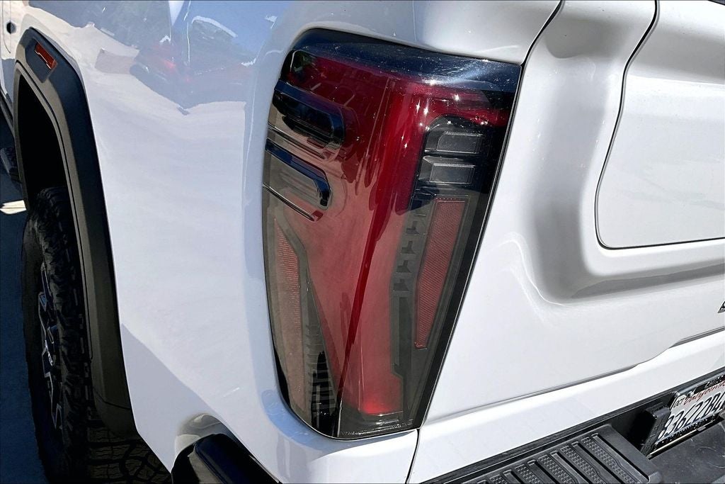 2025 GMC Sierra 2500HD AT4X