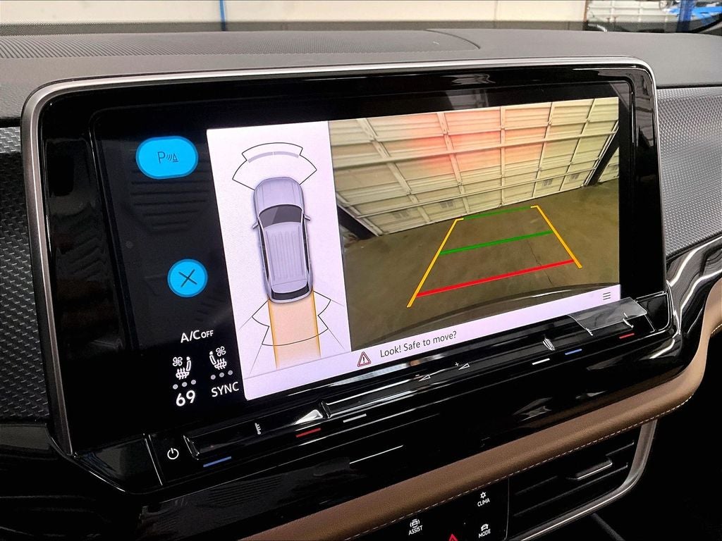 2026 Volkswagen Atlas Cross Sport 2.0T SEL R-Line Black