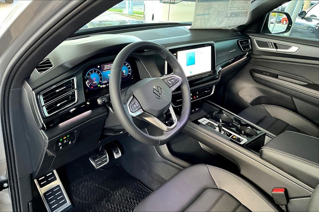 2026 Volkswagen Atlas Cross Sport 2.0T SEL R-Line Black