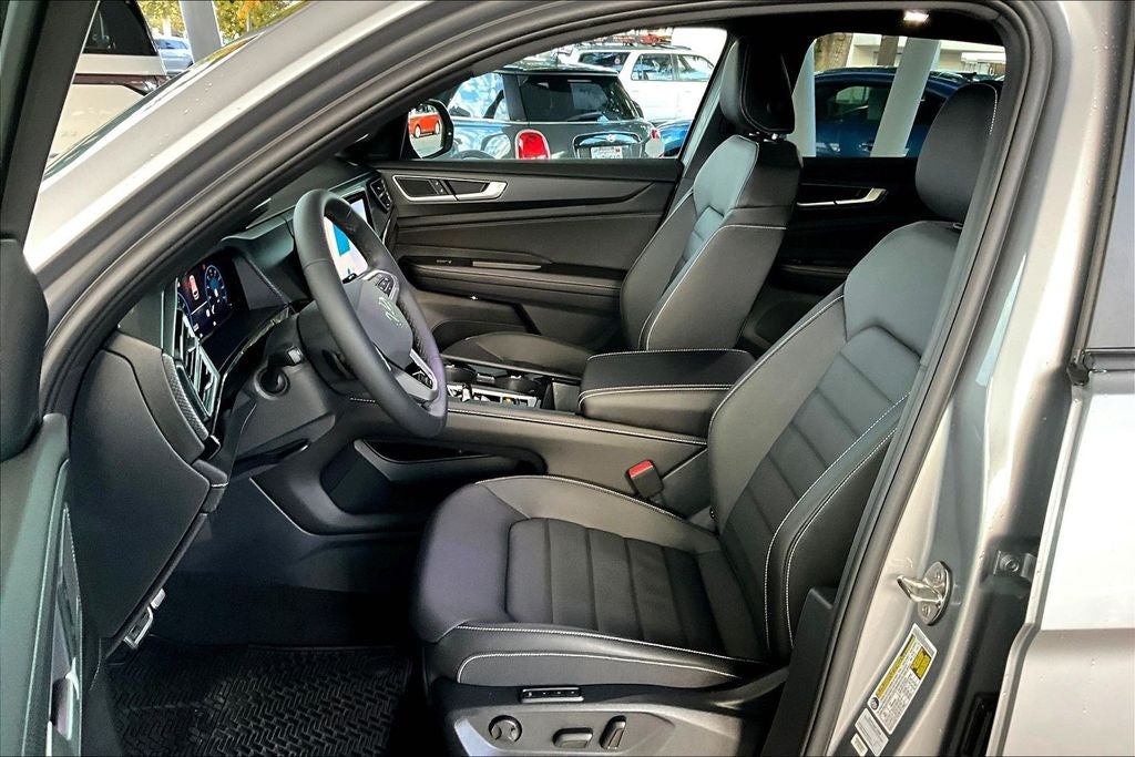 2026 Volkswagen Atlas Cross Sport 2.0T SEL R-Line Black