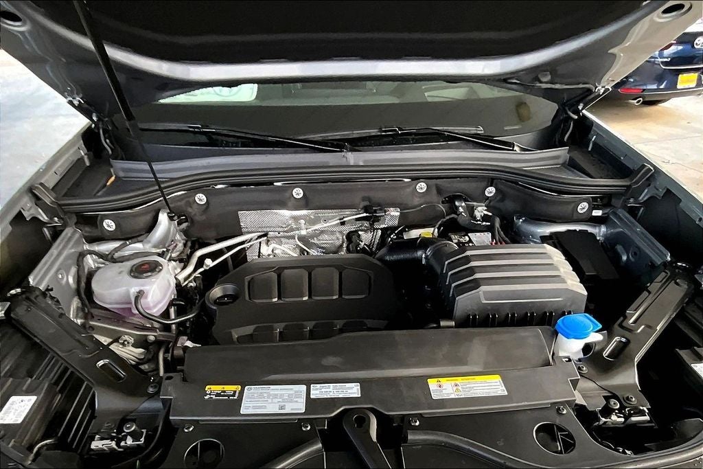 2026 Volkswagen Atlas Cross Sport 2.0T SEL R-Line Black