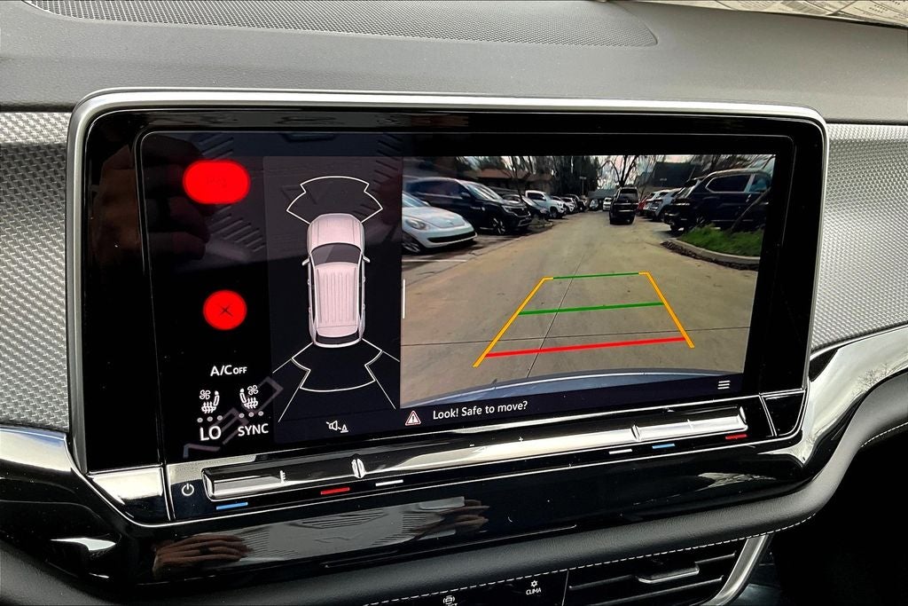 2025 Volkswagen Atlas Cross Sport 2.0T SEL