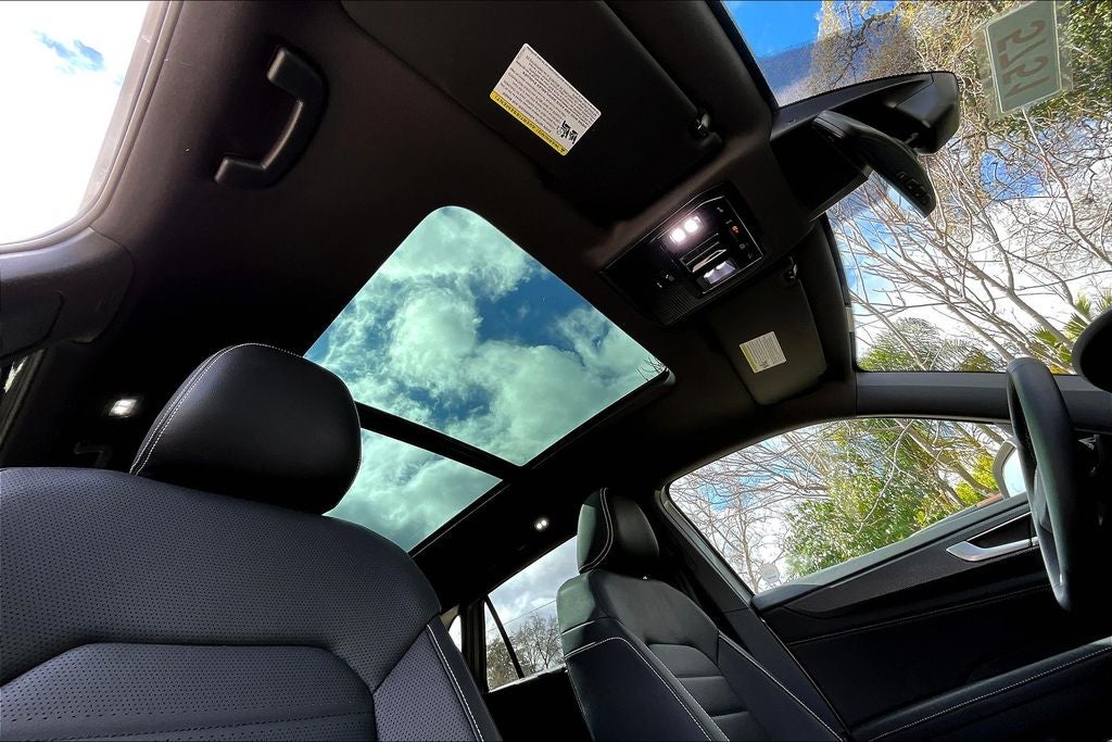 2025 Volkswagen Atlas Cross Sport 2.0T SEL