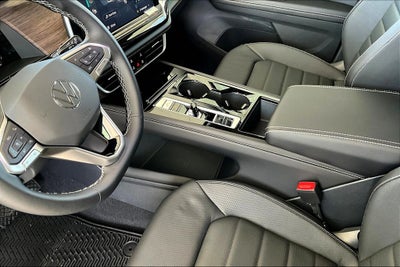 2025 Volkswagen Atlas 2.0T SEL