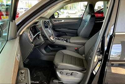 2025 Volkswagen Atlas 2.0T SEL