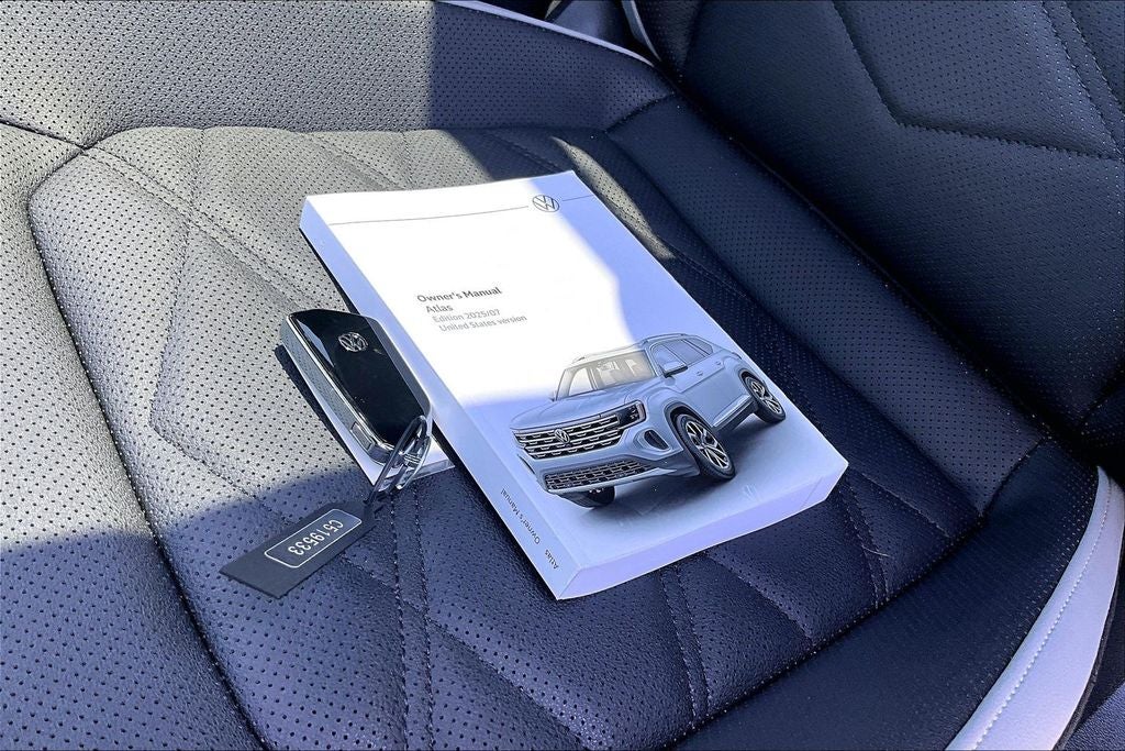 2026 Volkswagen Atlas 2.0T Peak Edition