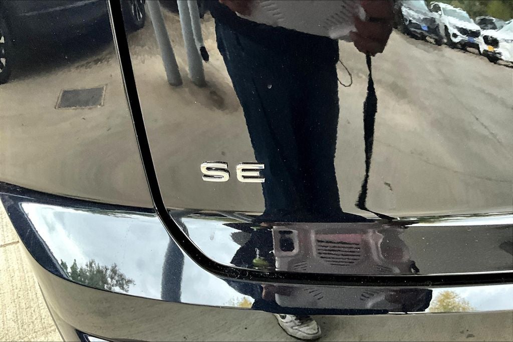 2026 Volkswagen Atlas Cross Sport 2.0T SE