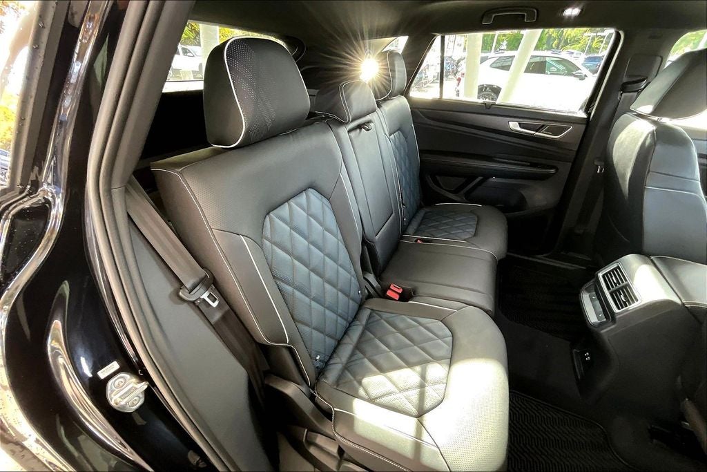 2026 Volkswagen Atlas Cross Sport 2.0T SEL Premium R-Line