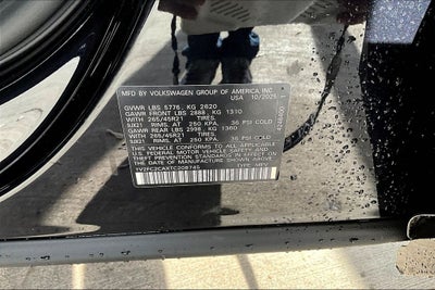 2026 Volkswagen Atlas Cross Sport 2.0T SEL Premium R-Line