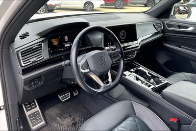 2024 Volkswagen Atlas Cross Sport 2.0T SEL Premium R-Line