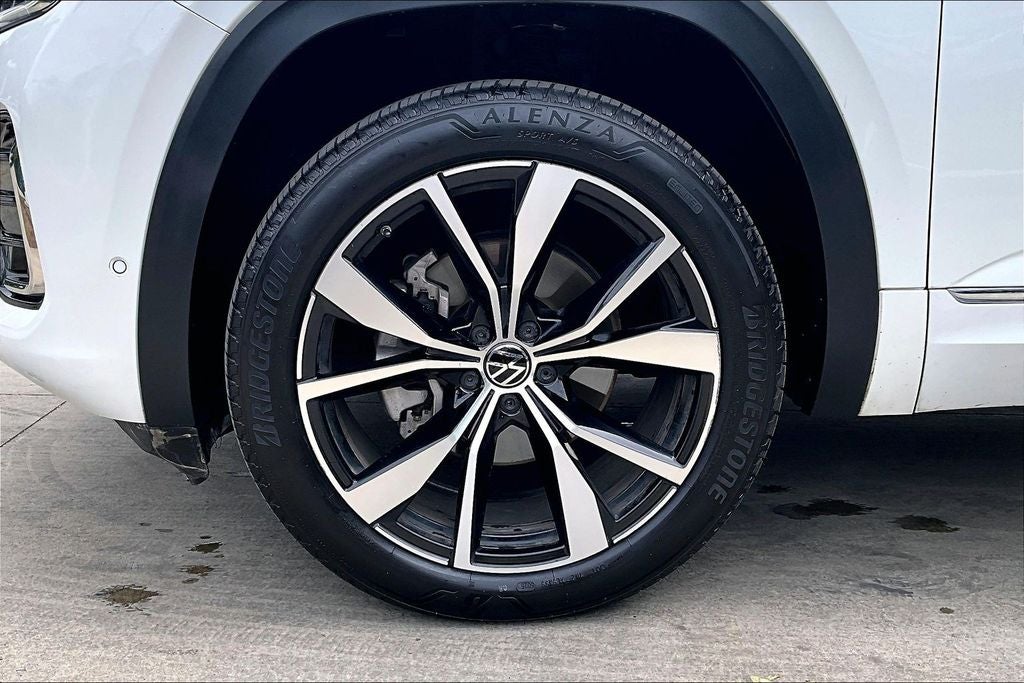 2024 Volkswagen Atlas Cross Sport 2.0T SEL Premium R-Line