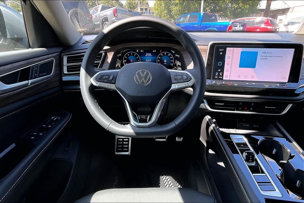 2026 Volkswagen Atlas 2.0T SEL Premium R-Line