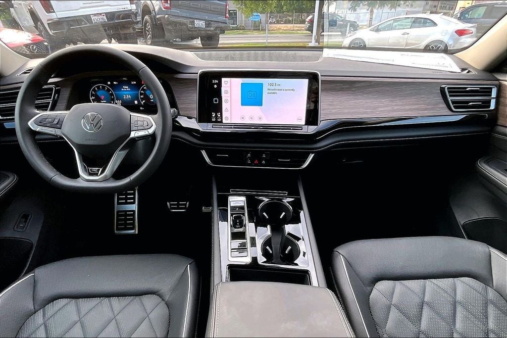 2026 Volkswagen Atlas 2.0T SEL Premium R-Line
