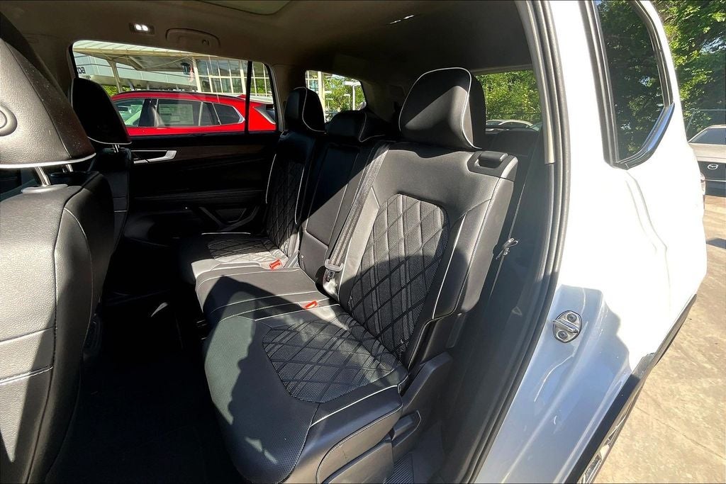 2024 Volkswagen Atlas 2.0T SEL Premium R-Line