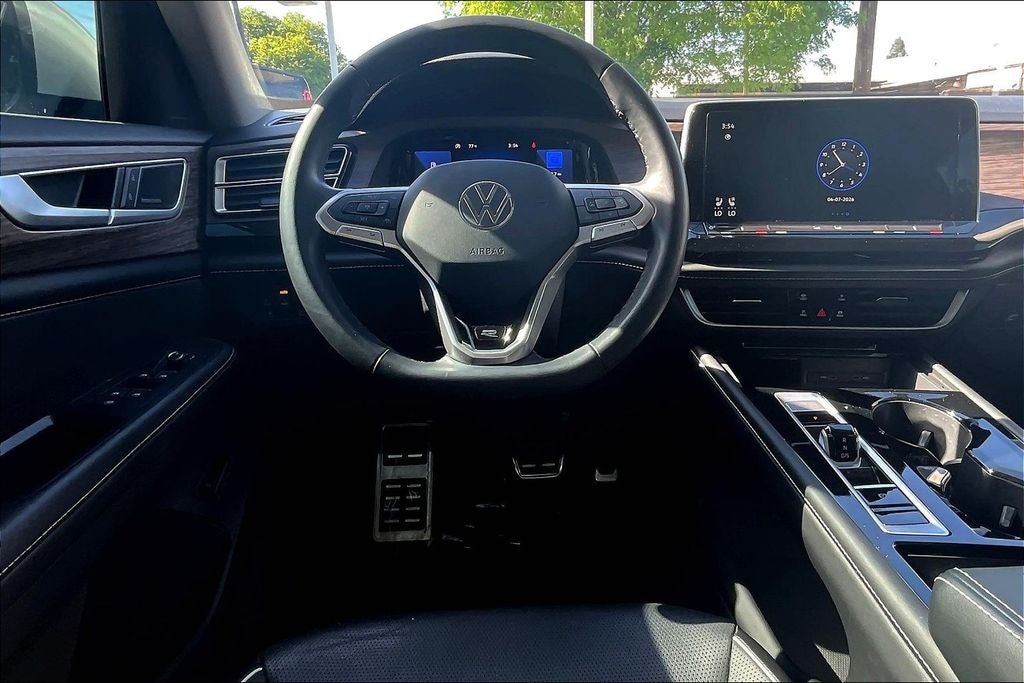 2024 Volkswagen Atlas 2.0T SEL Premium R-Line