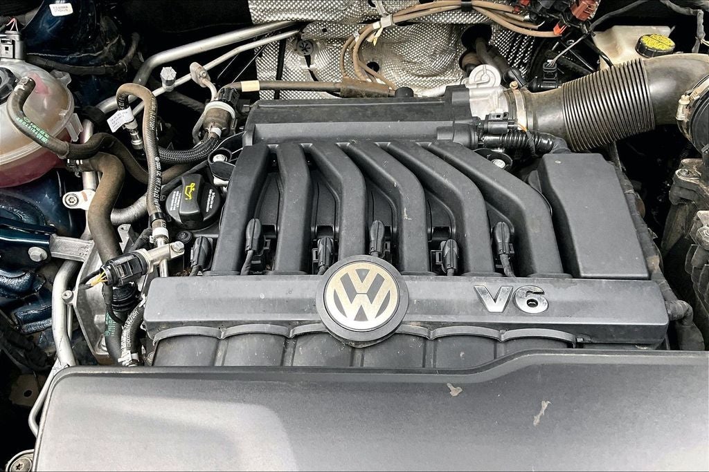 2022 Volkswagen Atlas 3.6L V6 SEL Premium R-Line