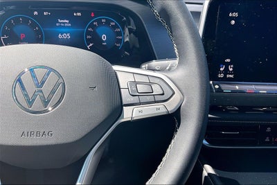 2026 Volkswagen Atlas Cross Sport 2.0T SE W/TECHNOLOGY