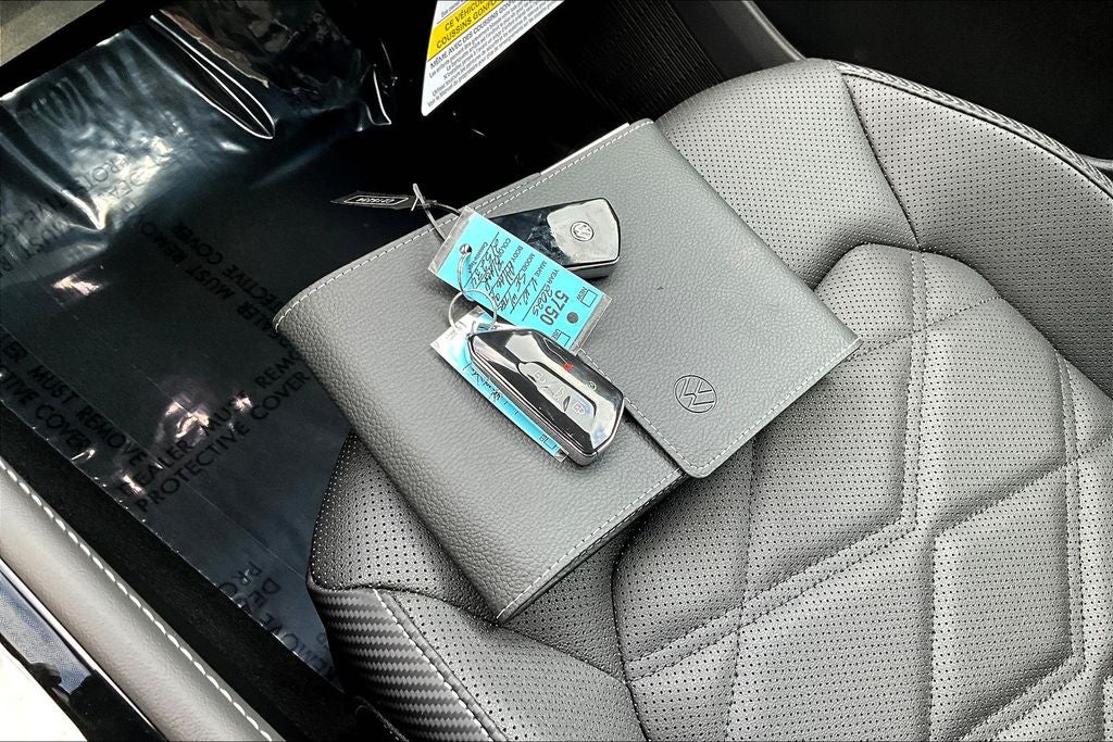 2025 Volkswagen Atlas Cross Sport 2.0T SE w/ Technology