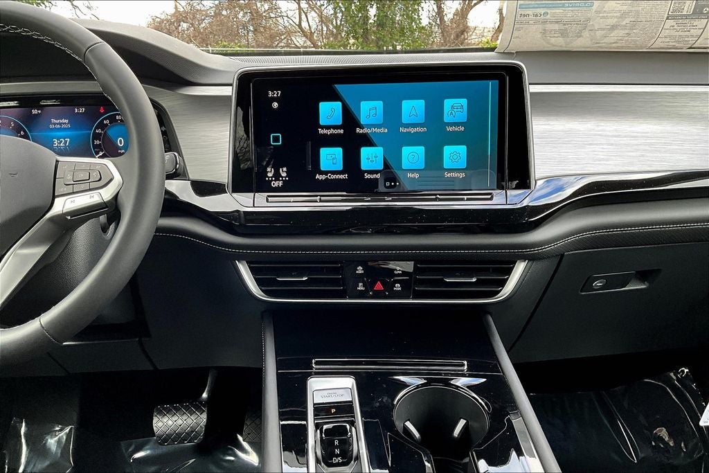 2025 Volkswagen Atlas Cross Sport 2.0T SE w/ Technology