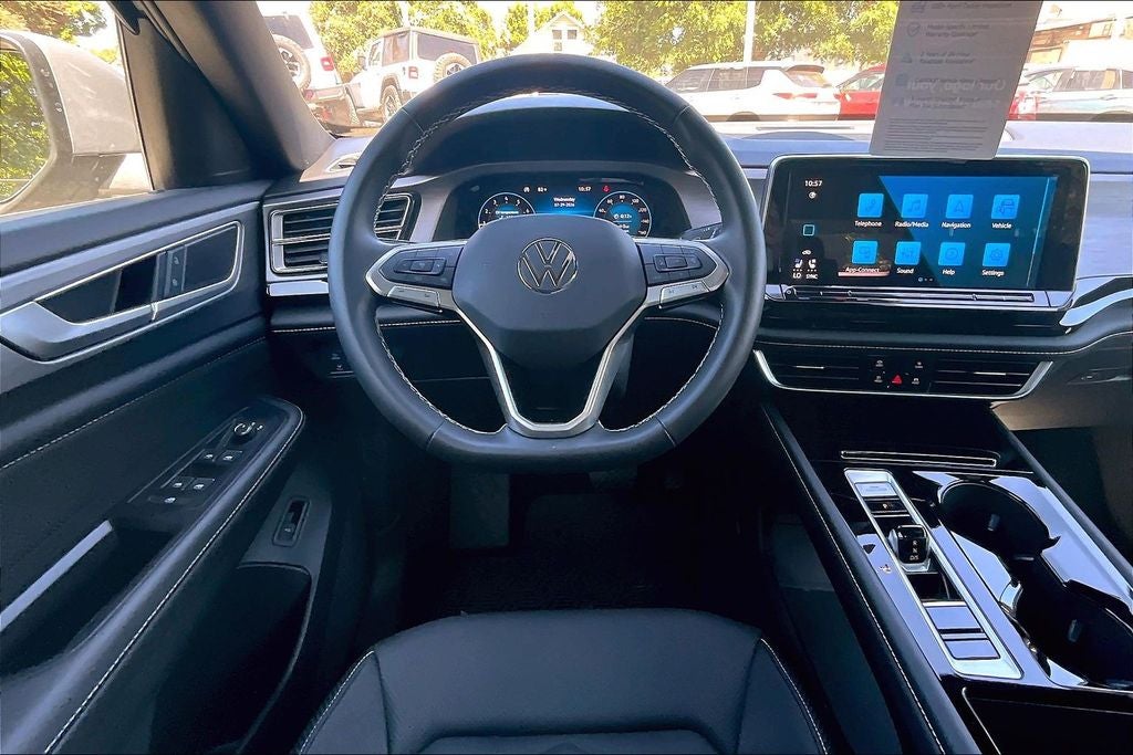 2026 Volkswagen Atlas Cross Sport 2.0T SE w/Technology