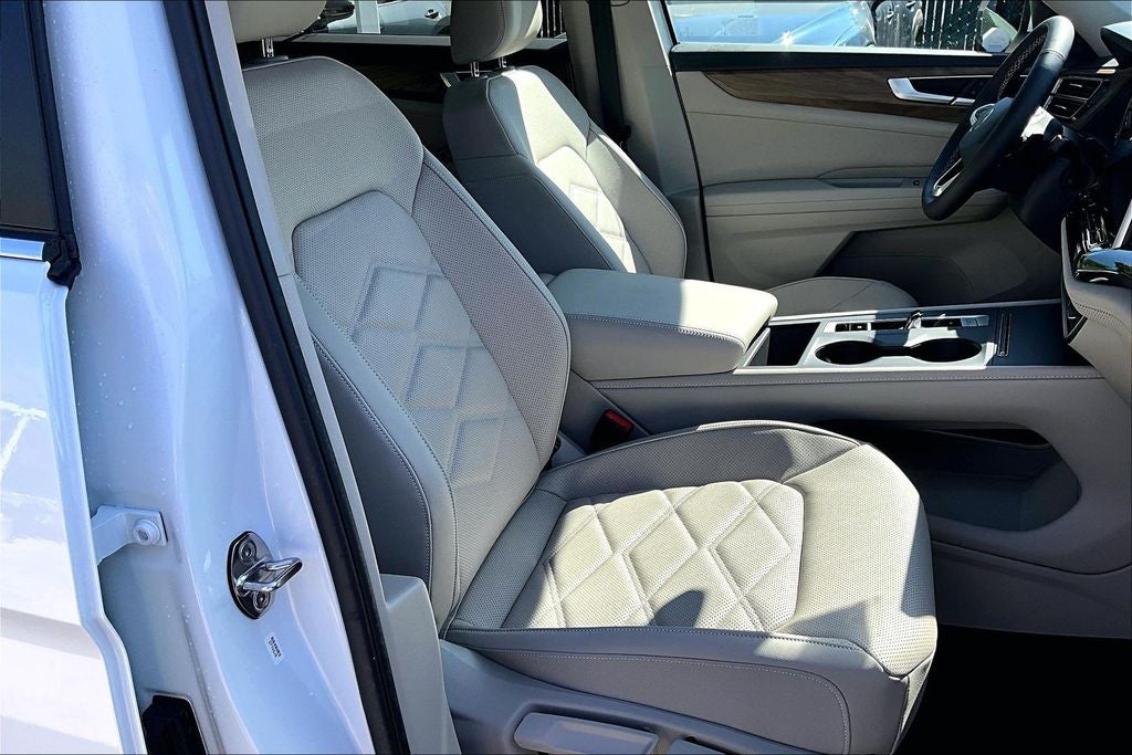 2026 Volkswagen Atlas 2.0T SE
