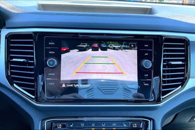 2022 Volkswagen Atlas Cross Sport 2.0T SEL R-Line