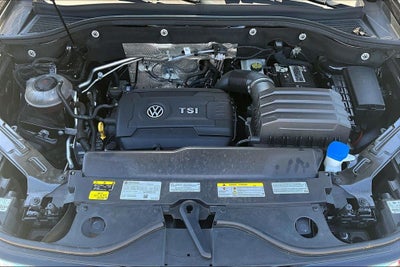 2022 Volkswagen Atlas Cross Sport 2.0T SEL R-Line