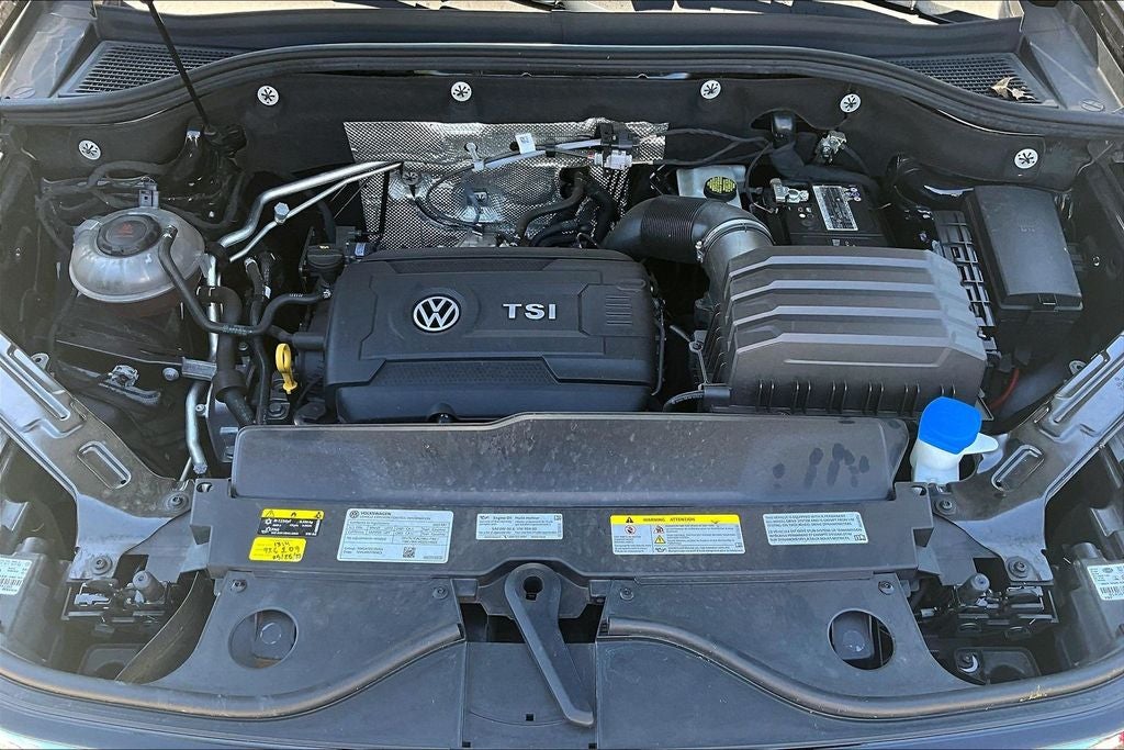 2022 Volkswagen Atlas Cross Sport 2.0T SEL R-Line