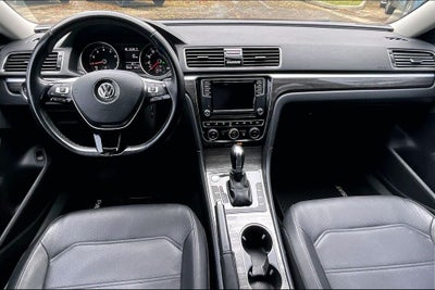 2018 Volkswagen Passat 2.0T SE