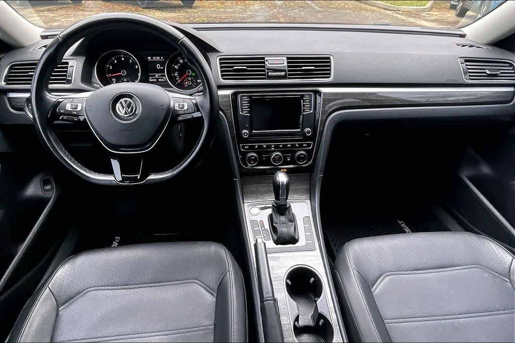 2018 Volkswagen Passat 2.0T SE