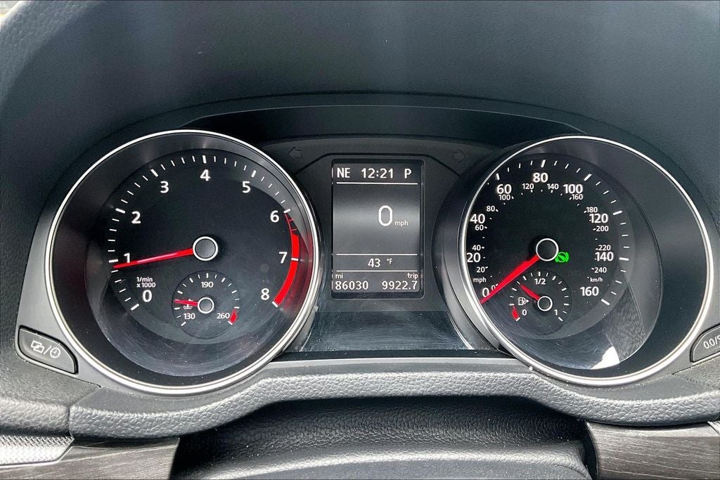 2018 Volkswagen Passat 2.0T SE