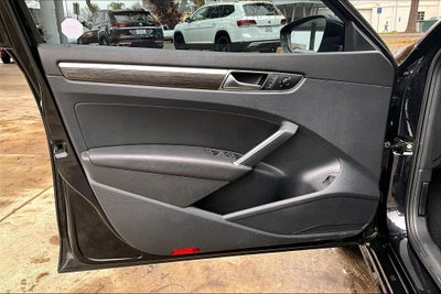 2018 Volkswagen Passat 2.0T SE