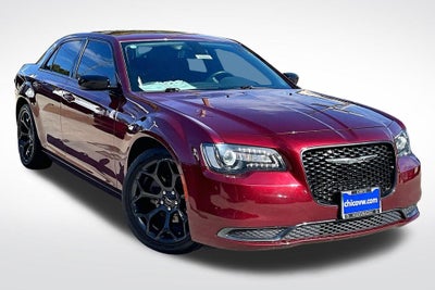2019 Chrysler 300 Touring