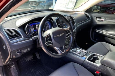 2019 Chrysler 300 Touring