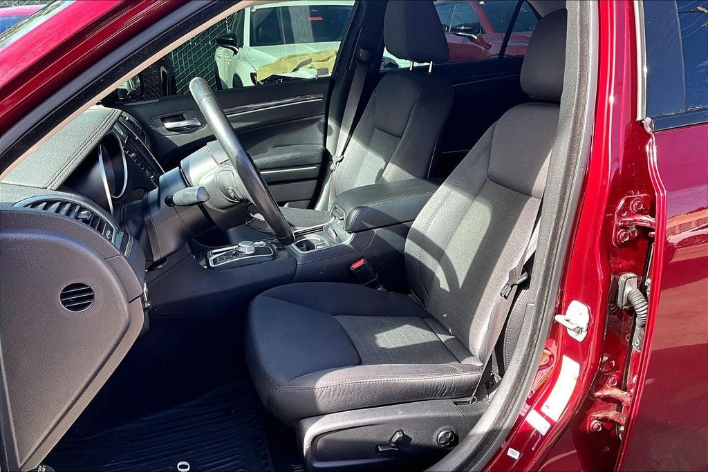 2019 Chrysler 300 Touring