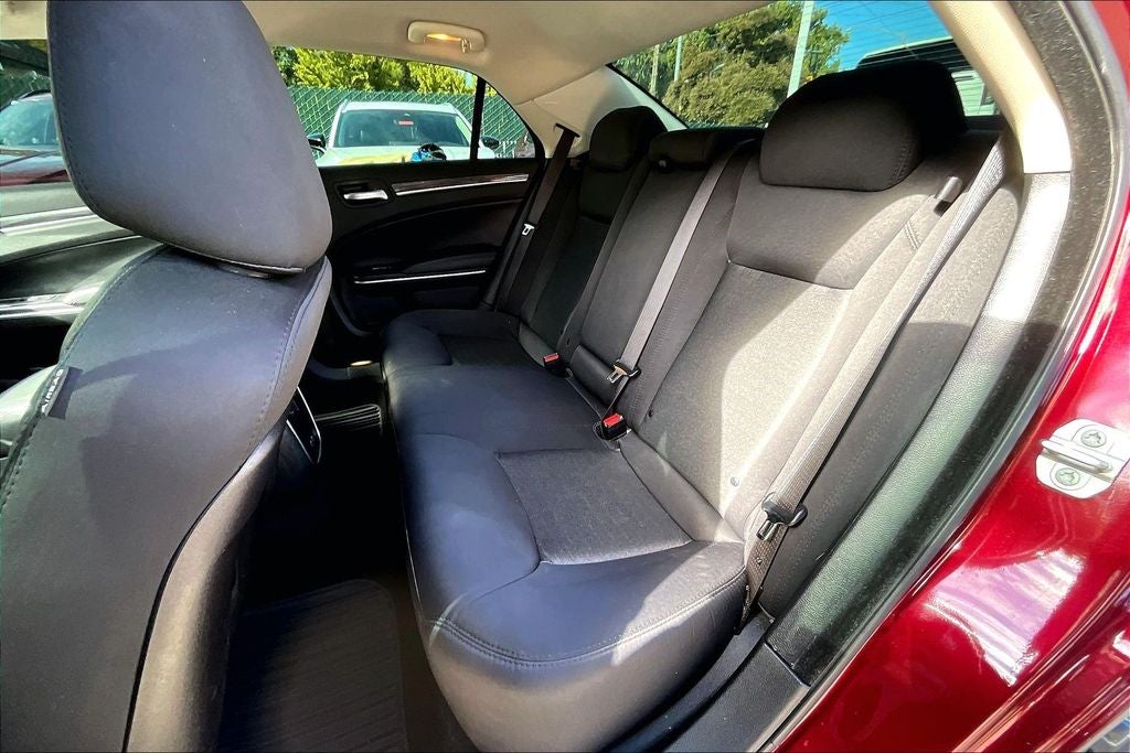 2019 Chrysler 300 Touring