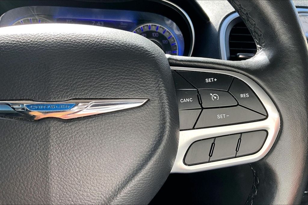 2019 Chrysler 300 Touring