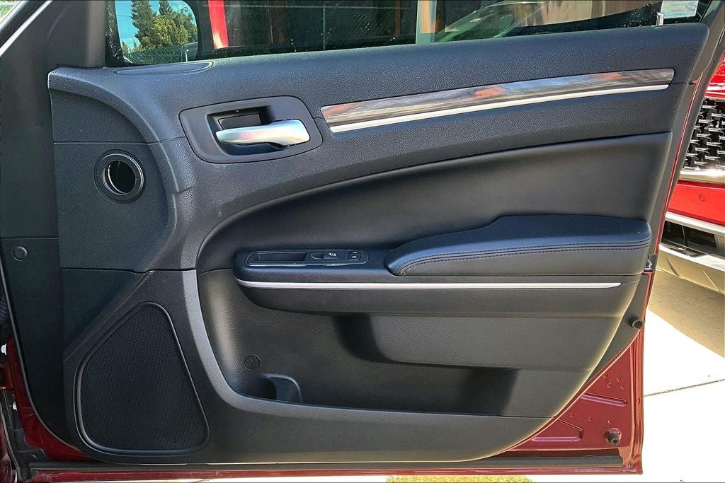 2019 Chrysler 300 Touring