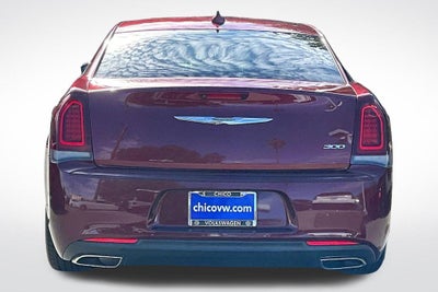 2019 Chrysler 300 Touring