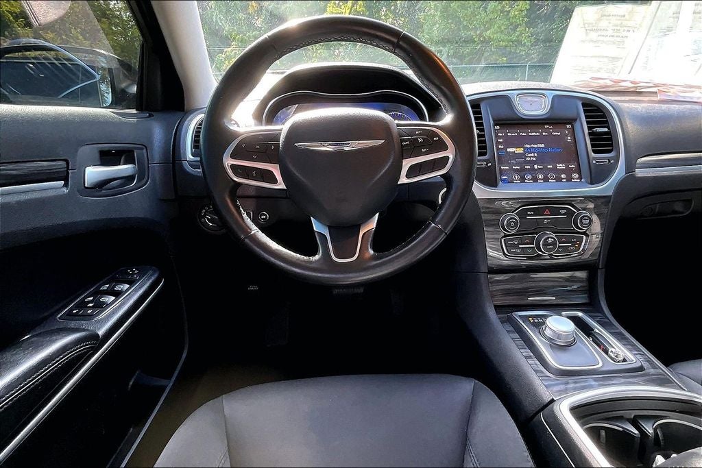 2019 Chrysler 300 Touring