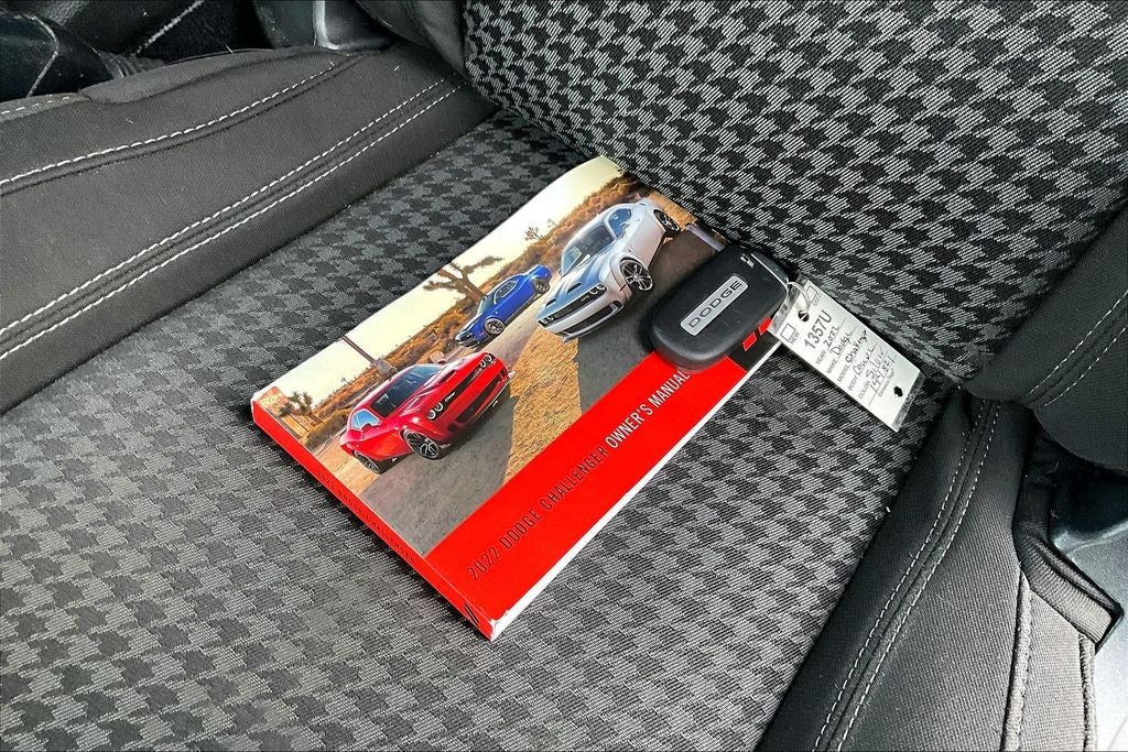 2022 Dodge Challenger SXT