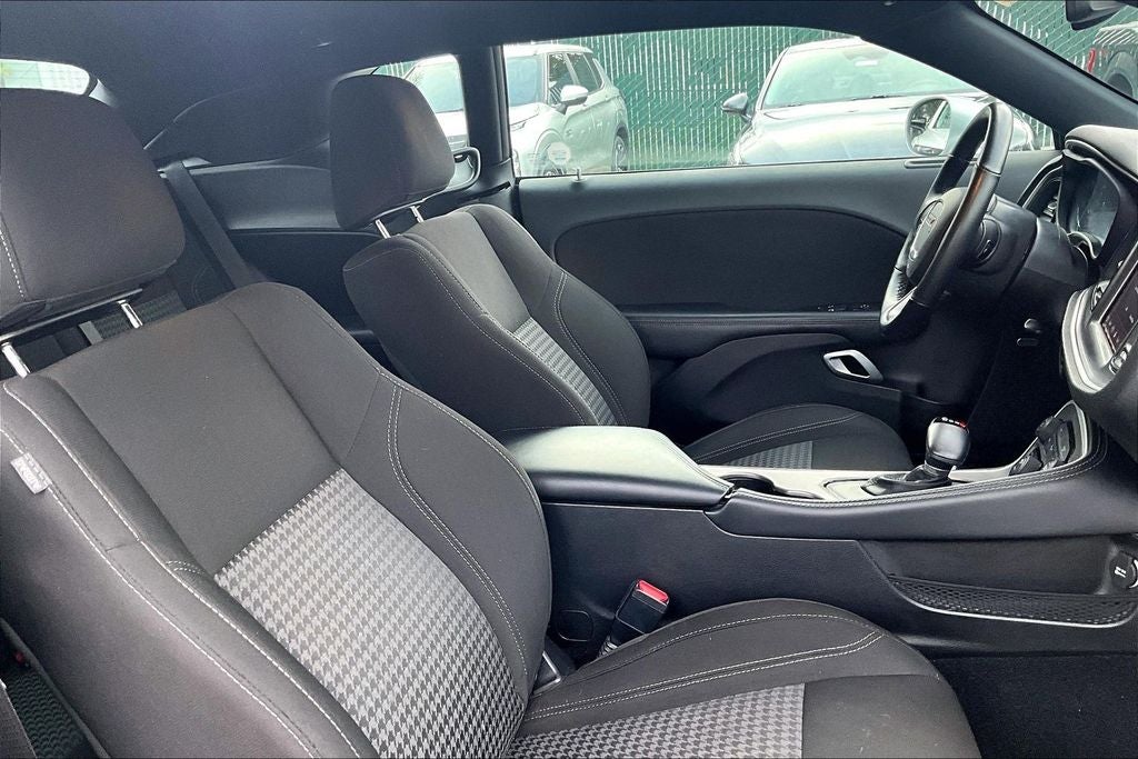 2022 Dodge Challenger SXT