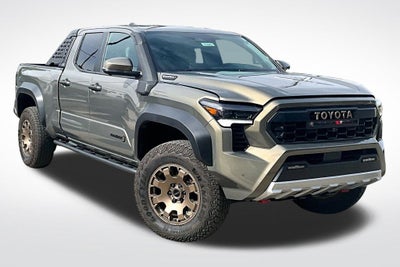 2025 Toyota Tacoma Hybrid Trailhunter