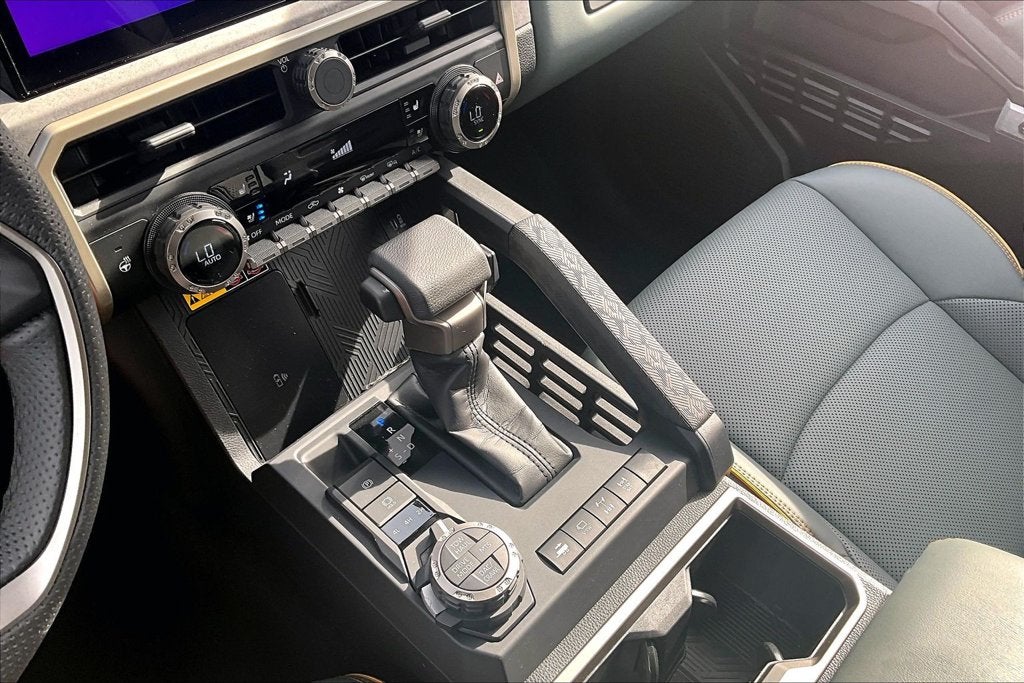 2025 Toyota Tacoma Hybrid Trailhunter