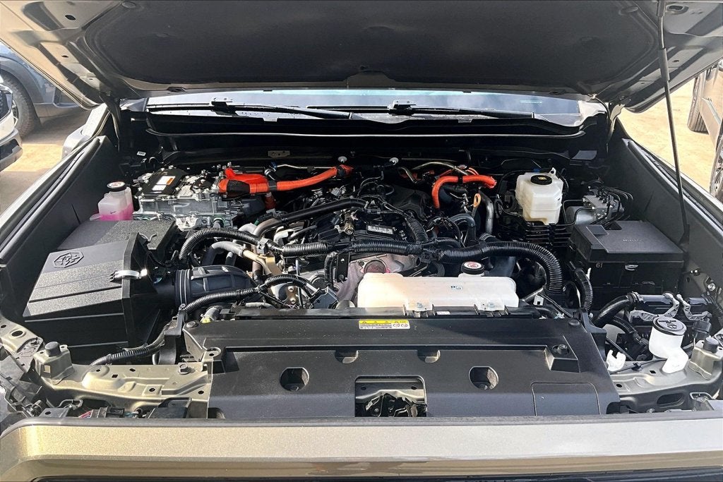 2025 Toyota Tacoma Hybrid Trailhunter