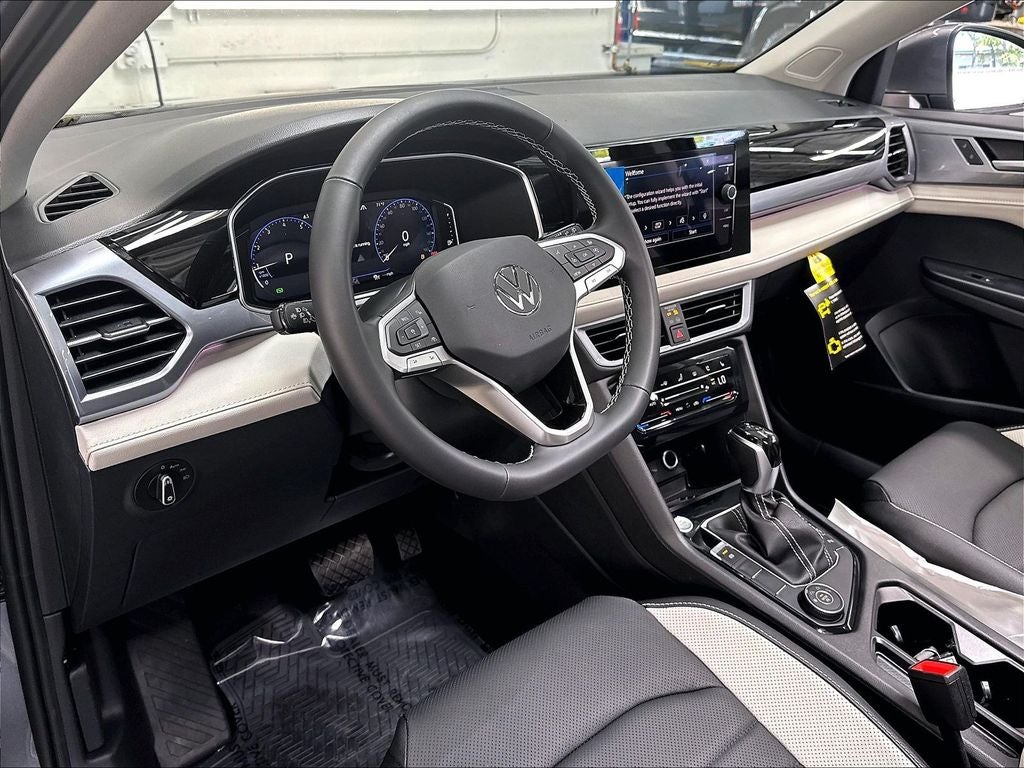 2026 Volkswagen Taos 1.5T SEL