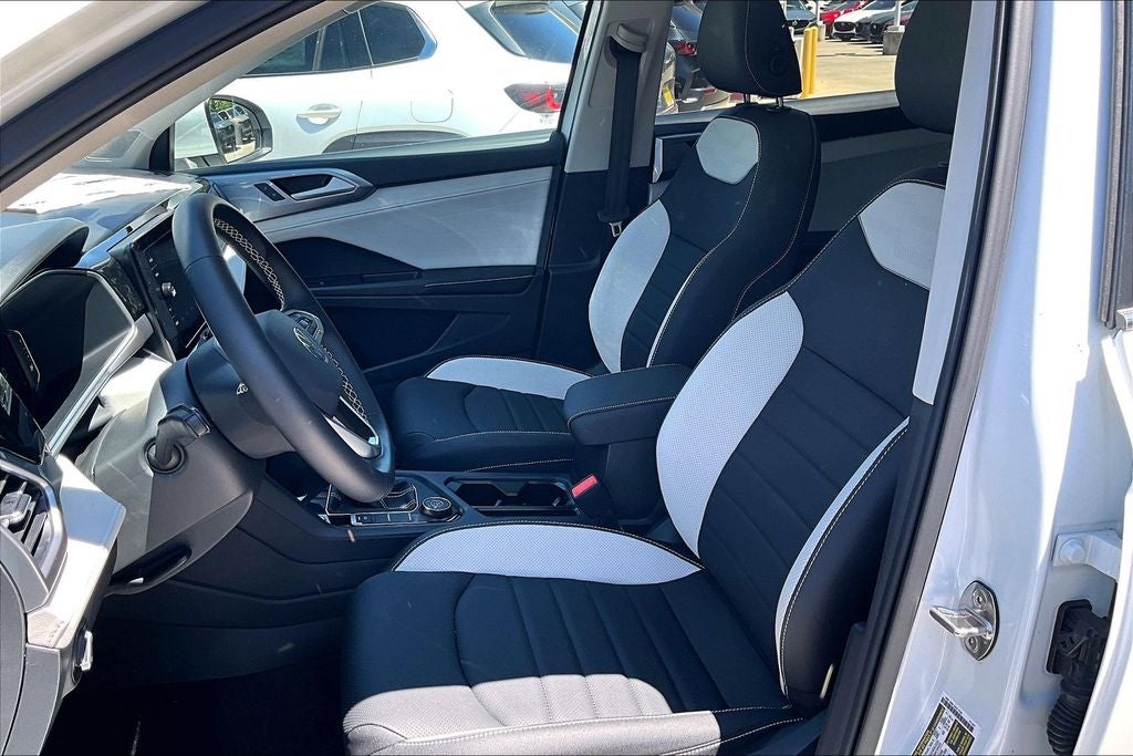 2026 Volkswagen Taos 1.5T SEL