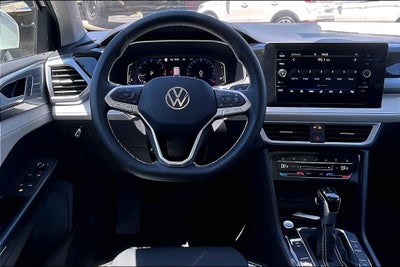 2026 Volkswagen Taos 1.5T SEL