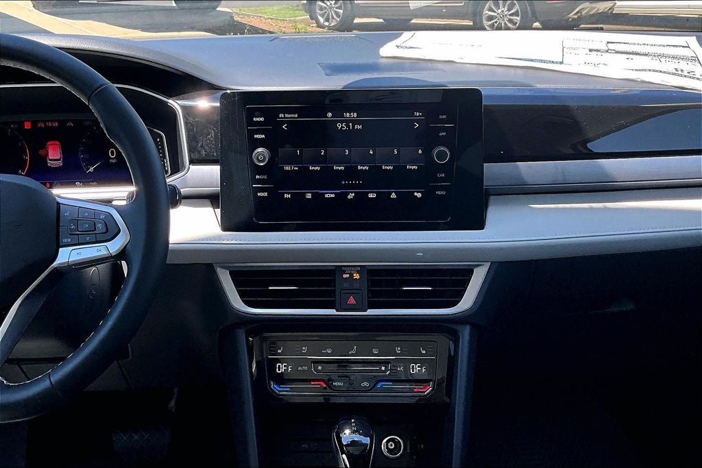 2026 Volkswagen Taos 1.5T SEL